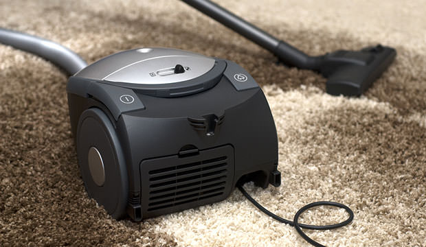 Vacuum-cleaner-carpet-cleaning