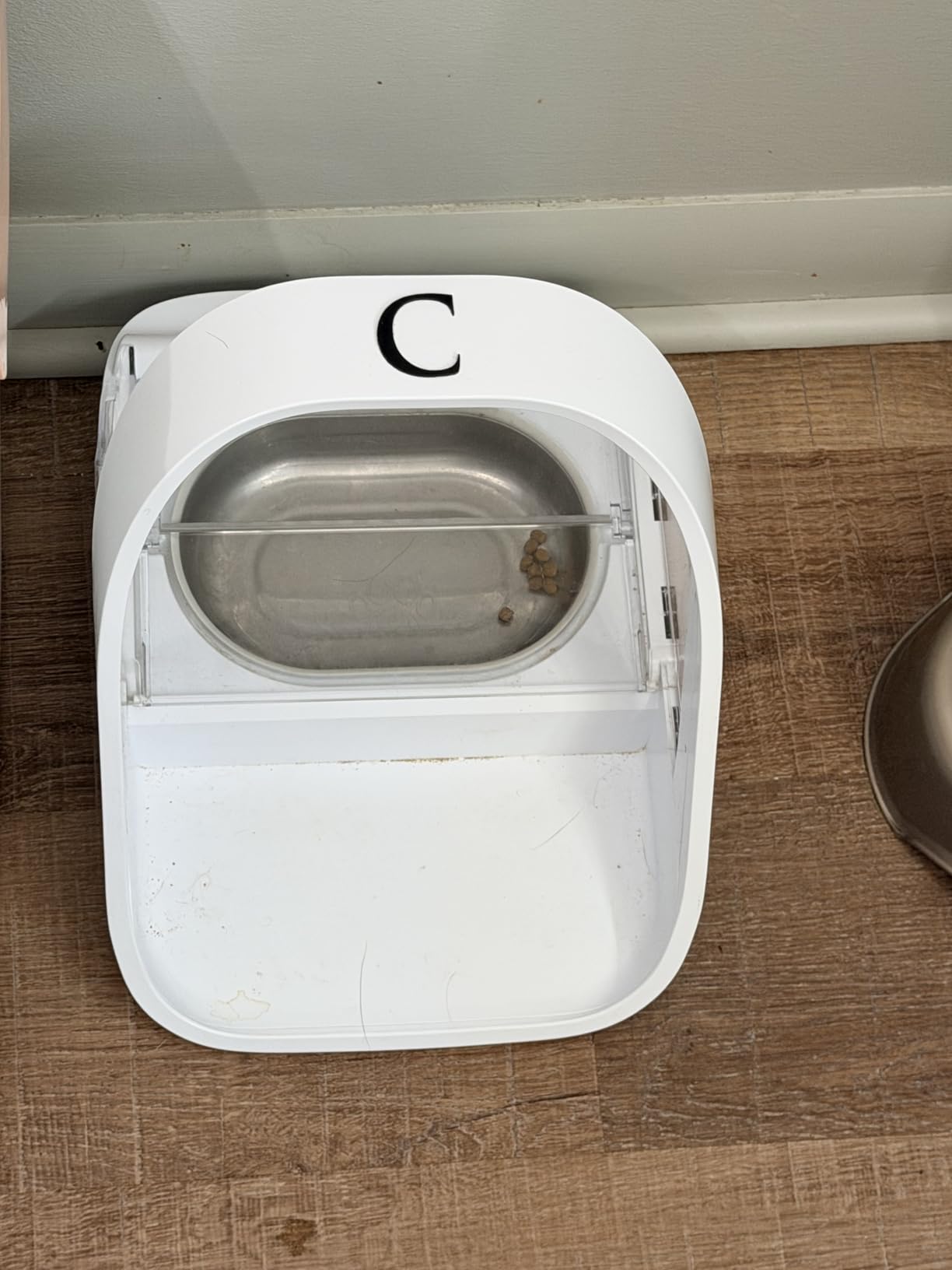 Sure Petcare SureFeed Microchip Pet Feeder - Selective Automatic Pet Feeder Makes Meal Times Stress-Free, Suitable for Both Wet and Dry Food customer photo 2