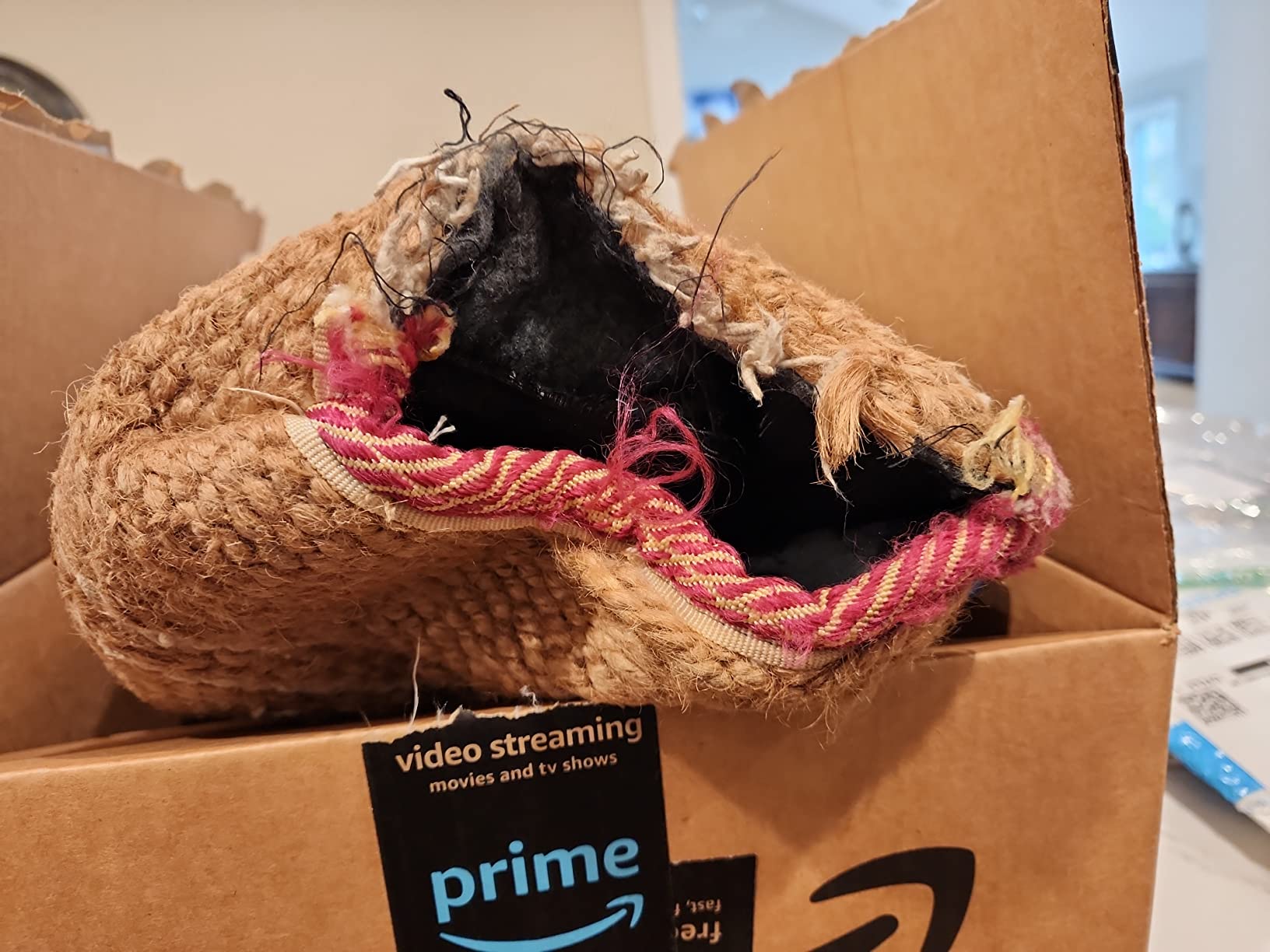 Morezi Dog Bite Sleeve Training Large Dogs, Strong Jute Training Equipment, Fit Pit Bull German Shepherd K9, Puppy Young Dogs Safe Padded Biting Playing Tugging Toy for Either Arm - Black customer photo 1