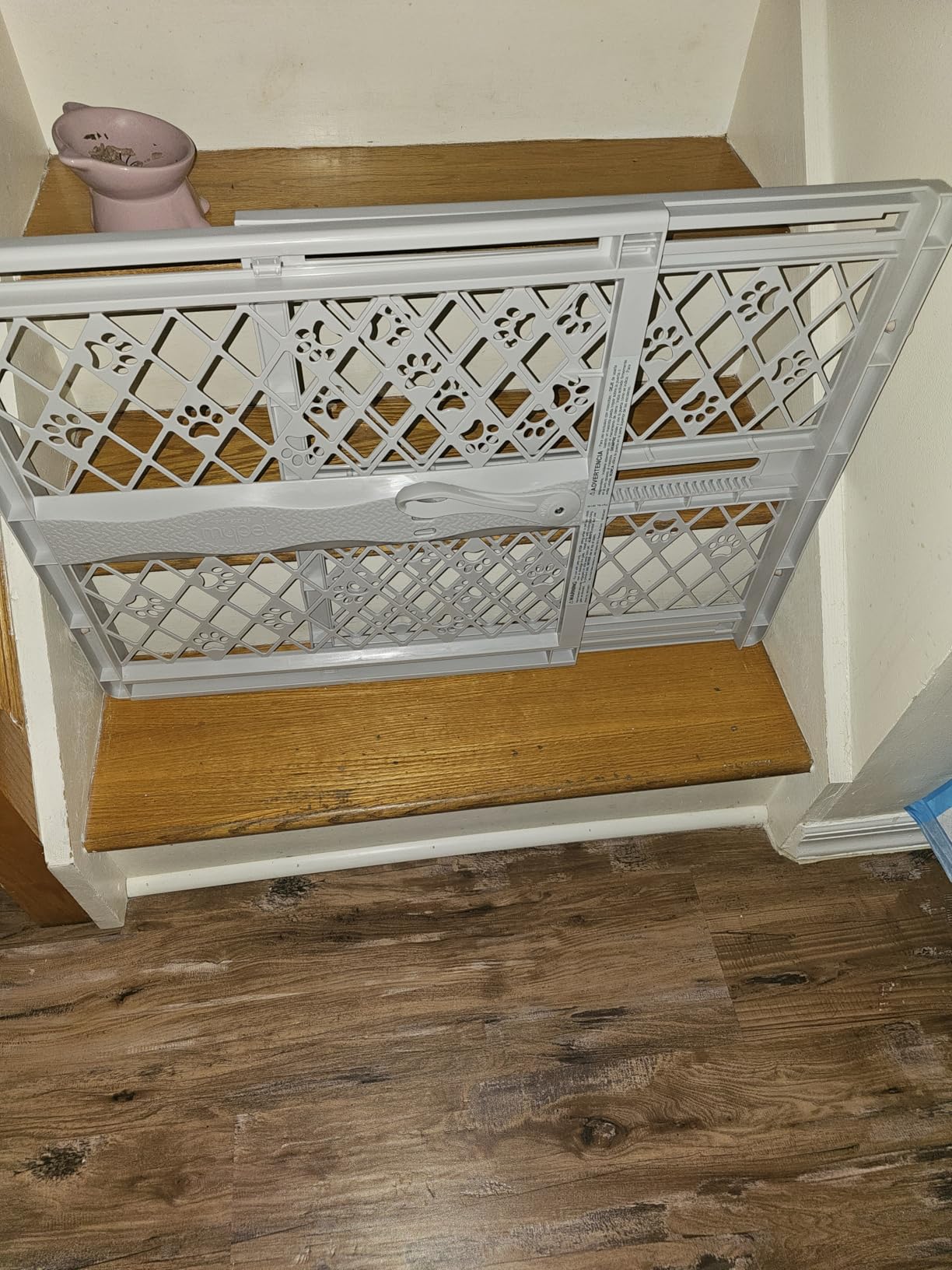 MYPET North States Paws Portable Pet Gate: 26-40