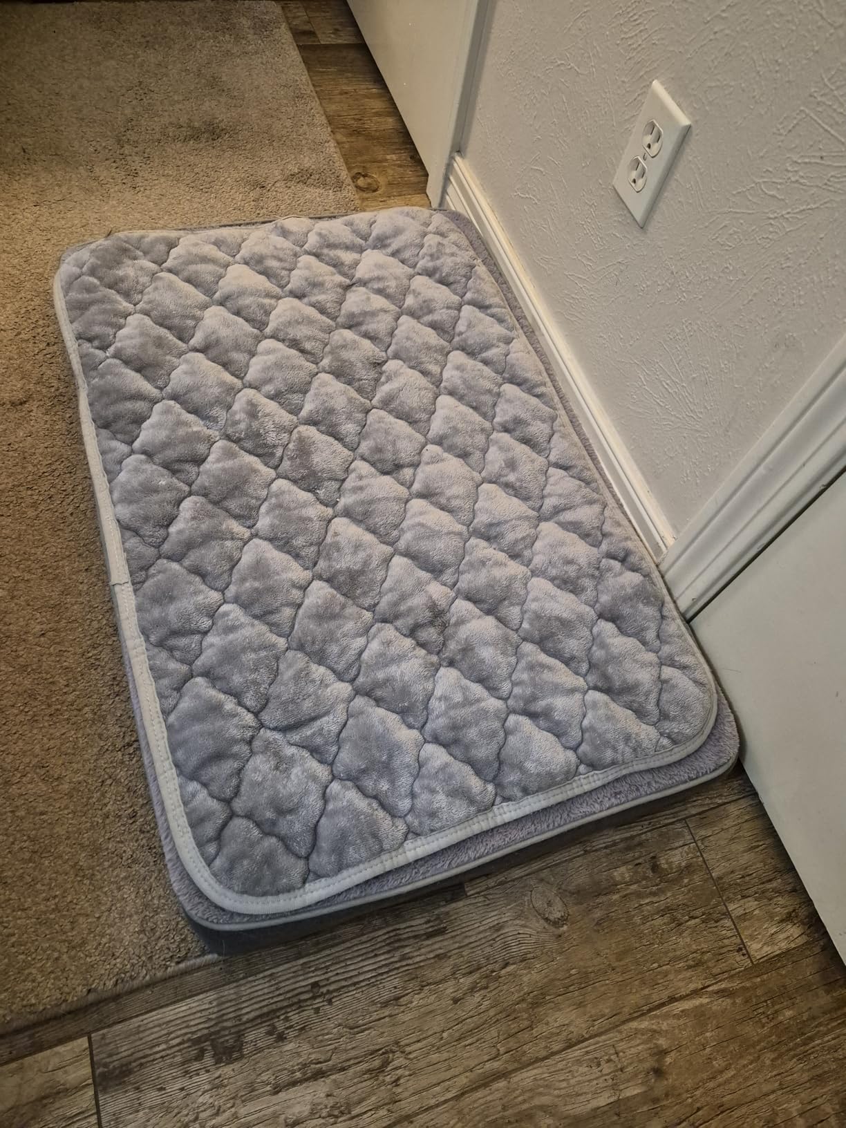 Orthopedic Extra Large Dog Bed for Large Dogs, 41 inches XL Washable with Waterproof Liner and Cooling Gel Memory Foam, Fits up to 90 lbs Pets customer photo 1