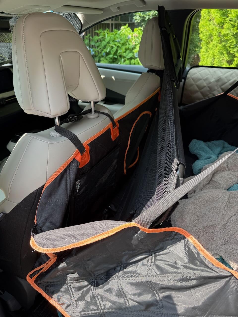 Dog Car Barrier Escape-Proof, 56