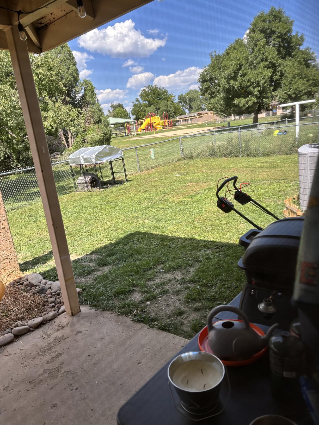 Sino Luban Outdoor Dog Kennel Outside Run with Doggy Door, Swivel Feeder&Roof - 8x4x6FT Large Dog Kennels Pens Outside for Large Dogs Breed- Heavy Duty Cage Yard (Can Connect to Your Dog House) customer photo 1