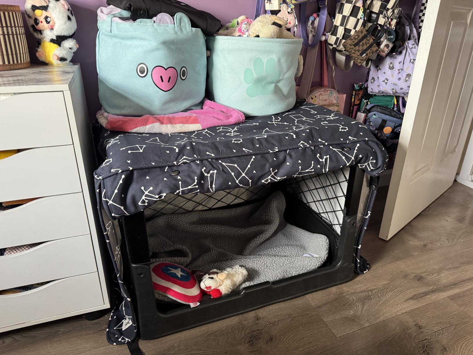 Molly Mutt Wild Horses Dog Crate Cover, 100% Cotton Canvas Cover with 2 Roll-Up Panels, Ideal for Dog or Cat Crate, Durable, Washable, and Free of Harmful Chemicals, 24