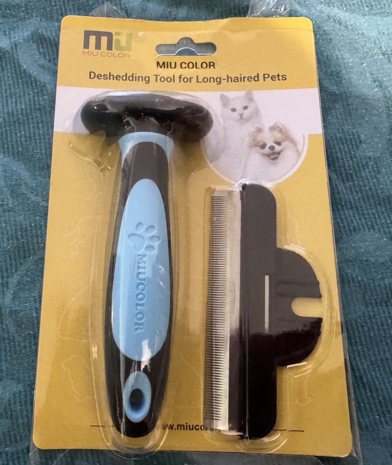 MIU COLOR Pet Grooming Brush, Deshedding Tool for Dogs & Cats, Effectively Reduces Shedding by up to 95% for Short Medium and Long Pet Hair customer photo 2