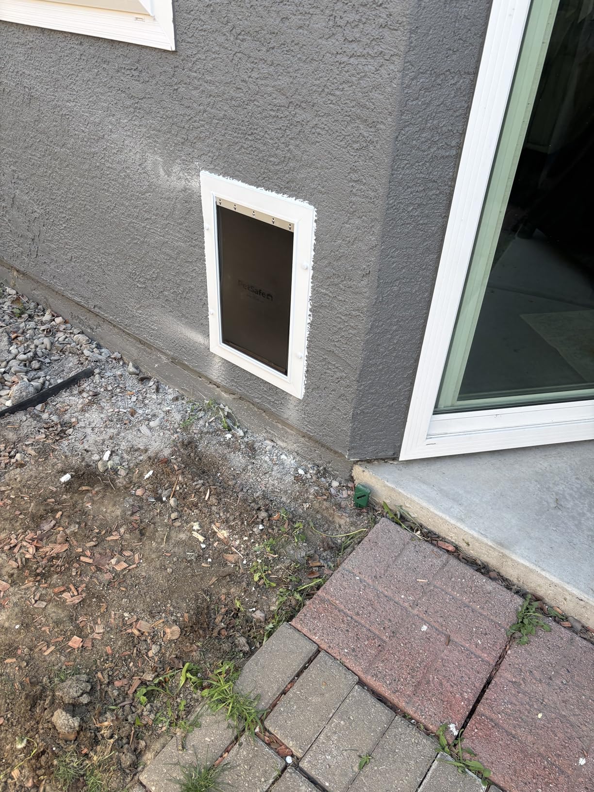 PetSafe Never Rust Wall Entry Pet Door - Telescoping Frame - Insulates Better Than Metal Doors, Energy Efficient Cat & Dog Door - Interior & Exterior Walls, Weatherproof, Easy to Install & Clean - S customer photo 2