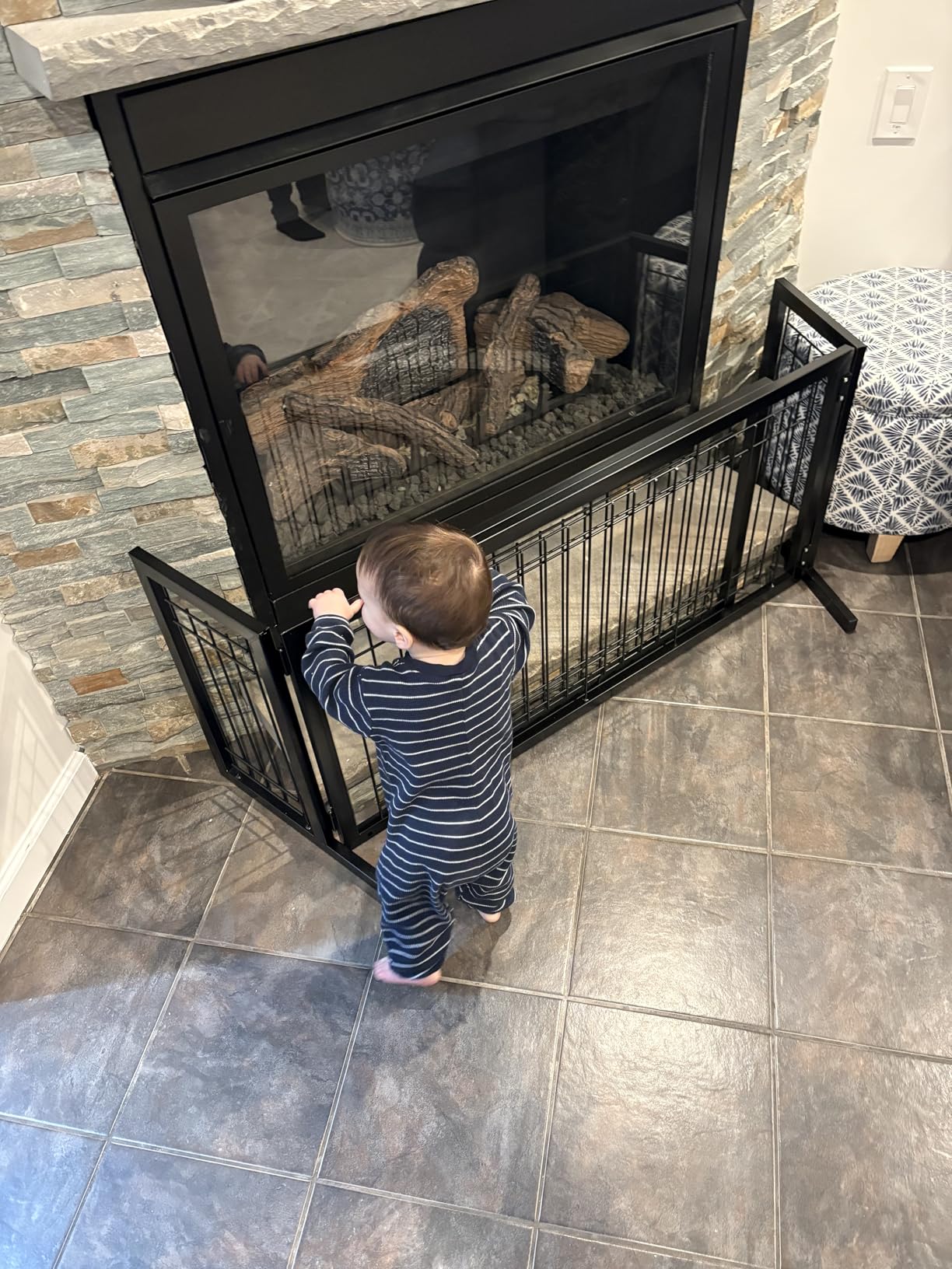 Bonnlo Free Standing Dog Gate, 37