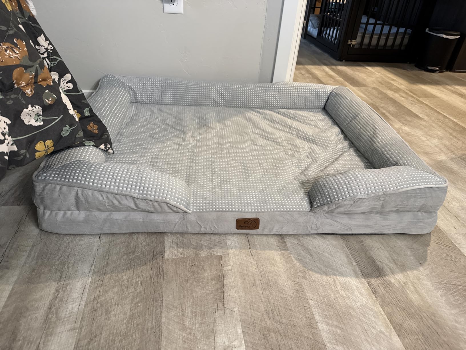 Bedsure Orthopedic Dog Bed Medium Size Dogs - Washable Small Medium Dog Cat Bed Waterproof, Comfort Cats Couch Sofa with Washable Removable Cover, Pets Bed with Nonskid Bottom, Grey, 28