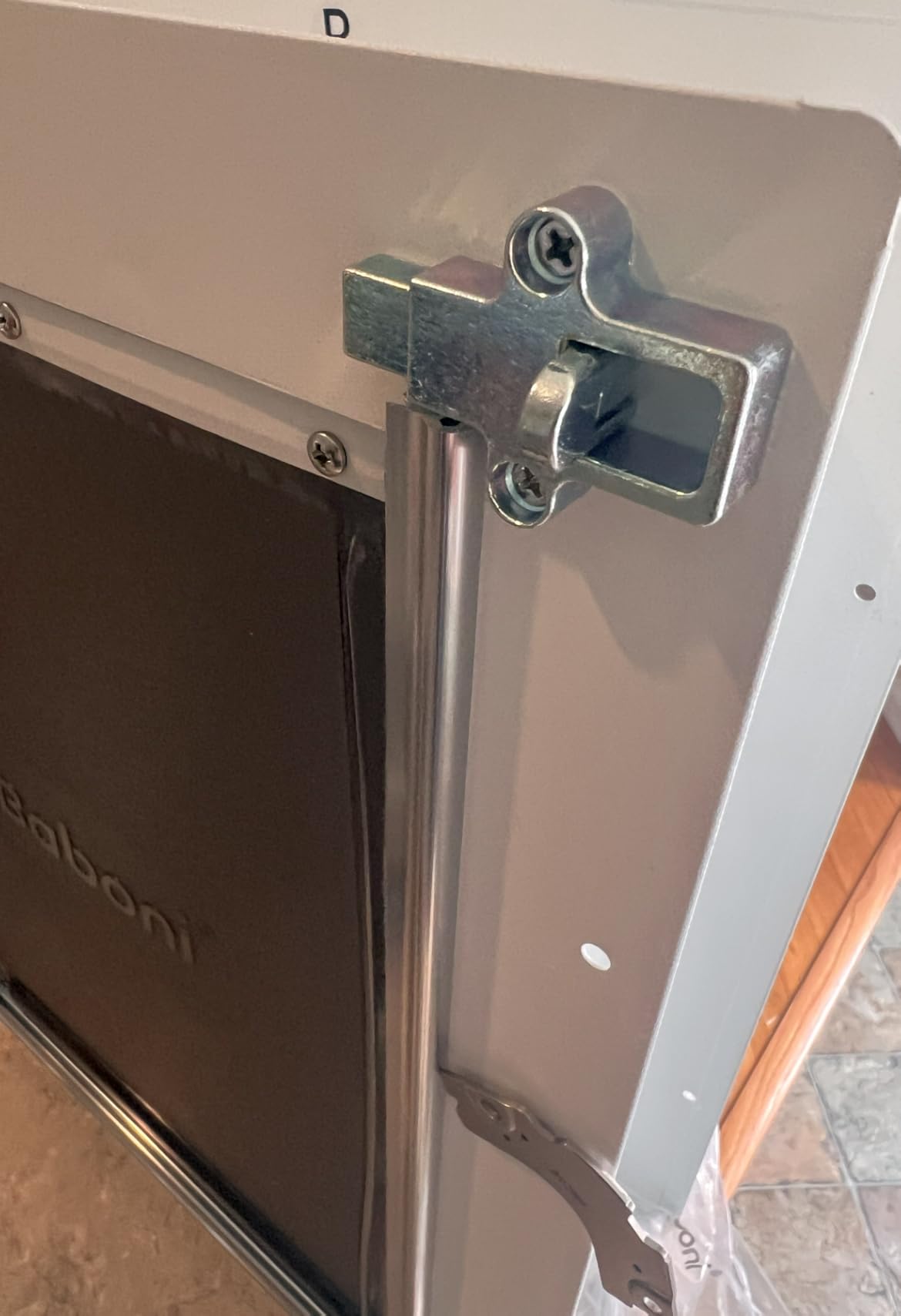 Baboni Pet Door for Wall, Steel Frame and Telescoping Tunnel, Aluminum Lock, Double Flap Dog Door and Cat Door, Strong and Durable (Pets Up to 12 Lb) - Small customer photo 1