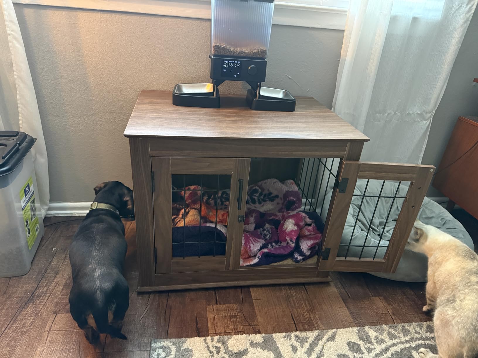beeNbkks Furniture Style Dog Crate End Table, Double Doors Wooden Wire Dog Kennel with Pet Bed, Decorative Pet Crate Dog House Indoor Medium Large customer photo 2