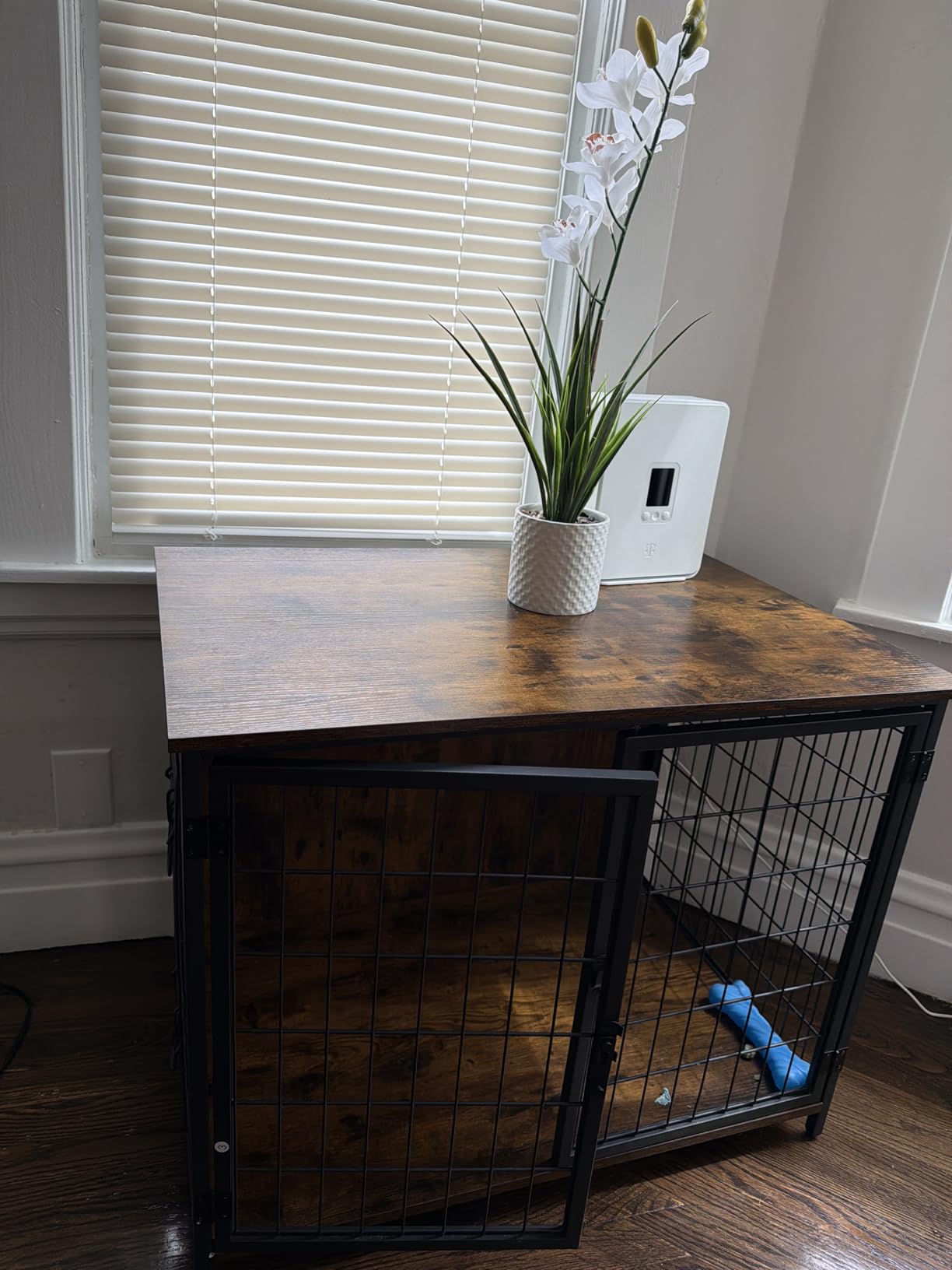 MAHANCRIS Dog Crate Furniture with Cushion, Wooden Dog Kennel with Double Doors, Heavy Duty Dog Cage for Small/Medium/Large Dogs, Indoor Dog House End Table customer photo 1