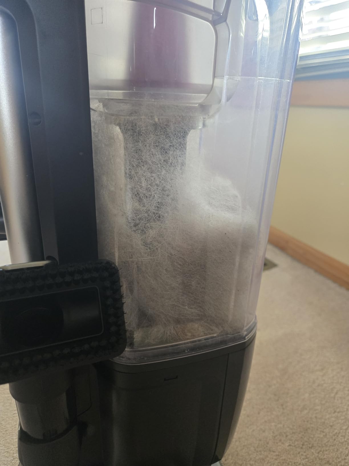 Shark ZU102 Rotator Pet Upright Vacuum with PowerFins HairPro & Odor Neutralizer Technology, Charcoal, 2.9 L Dust Cup customer photo 1