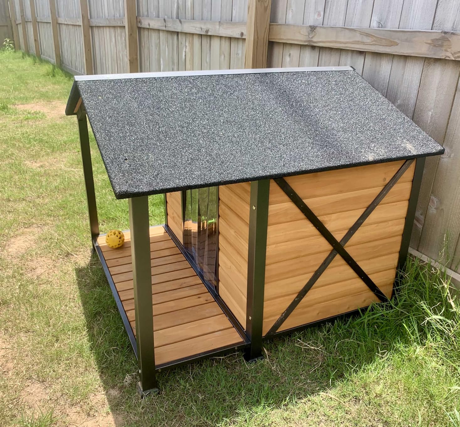 Suumerpety Outdoor Dog House, Weatherproof Wooden Dog Shelter for Medium and Large Sized Dogs, Iron Frame Indoor Outdoor Kennel, Pets Warm House in Winter with Large Porch customer photo 1
