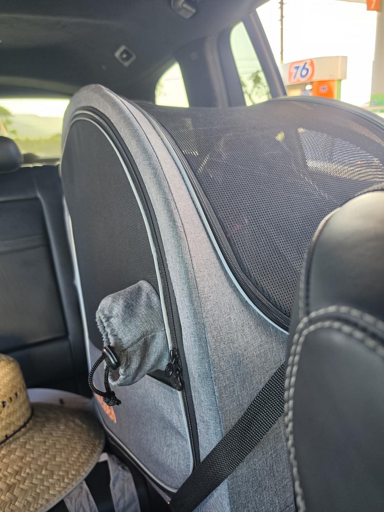 PAWZIDEA Portable Dog Crate for Car Travel, Medium & Large Dogs Up to 80lbs | Soft-Sided Dog Car Kennel for Backseat, Secures Seatbelt & Headrest Strap, Collapsible Enclosed Car Seat Carrier, Chew-Proof customer photo 1