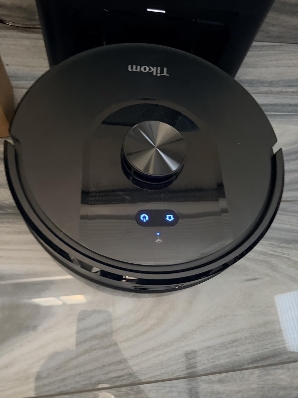 Tikom Robot Vacuum and Mop Combo, 5000Pa Robotic Vacuum Cleaner, 150 Min Max, App & Remote Control, Ideal for Hard Floor, Carpet, Pet Hair, Self-Charge (G8000 Max) customer photo 2