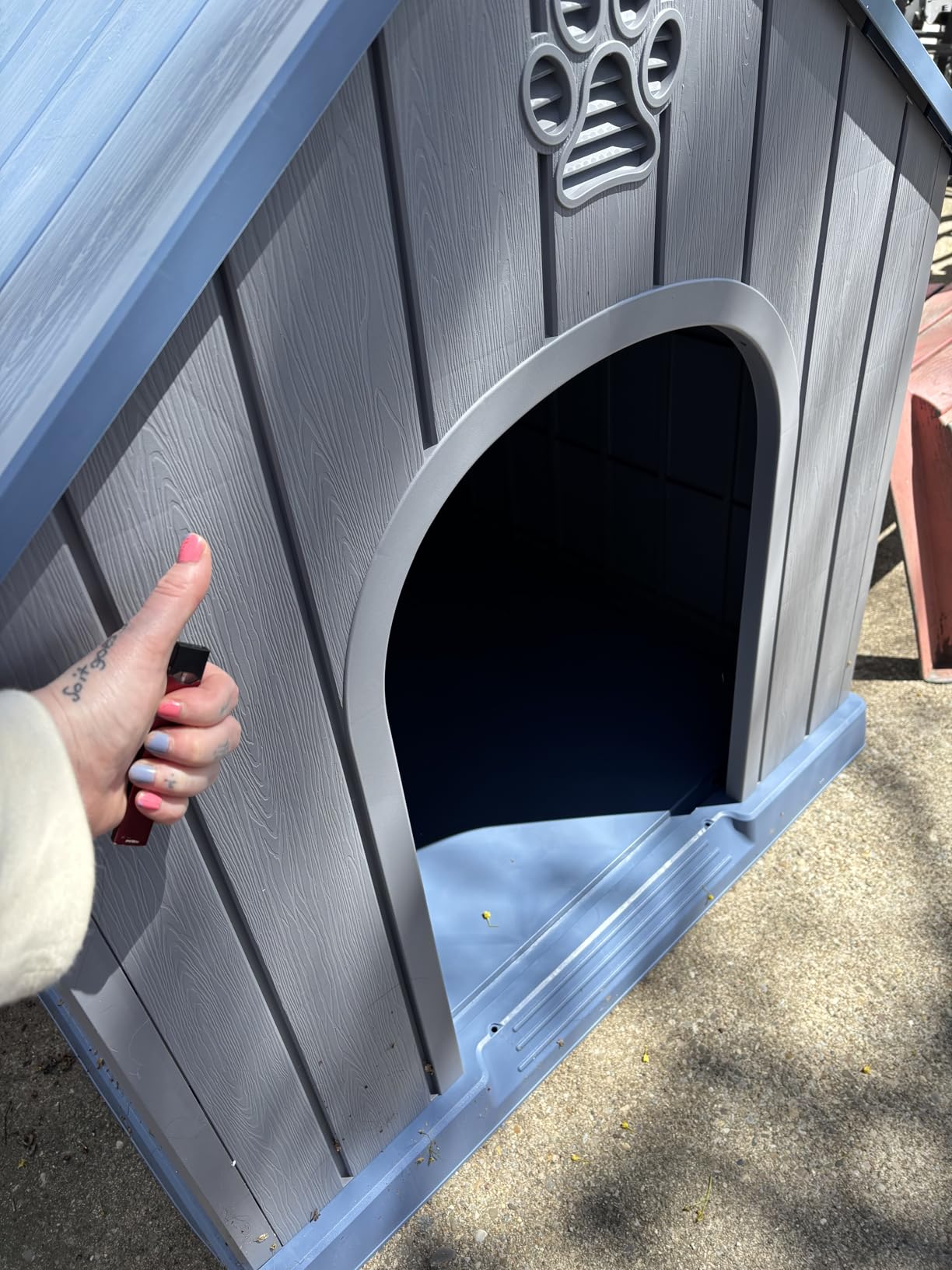 DRATO Large Dog House Indoor Outdoor Waterproof, Puppy Shelter with Air Vents and Elevated Floor, Sturdy Dog Kennel for Small to Large Sized Dogs, Easy to Assemble (Blue, 38.62x36.26x38.07 Inches) customer photo 2