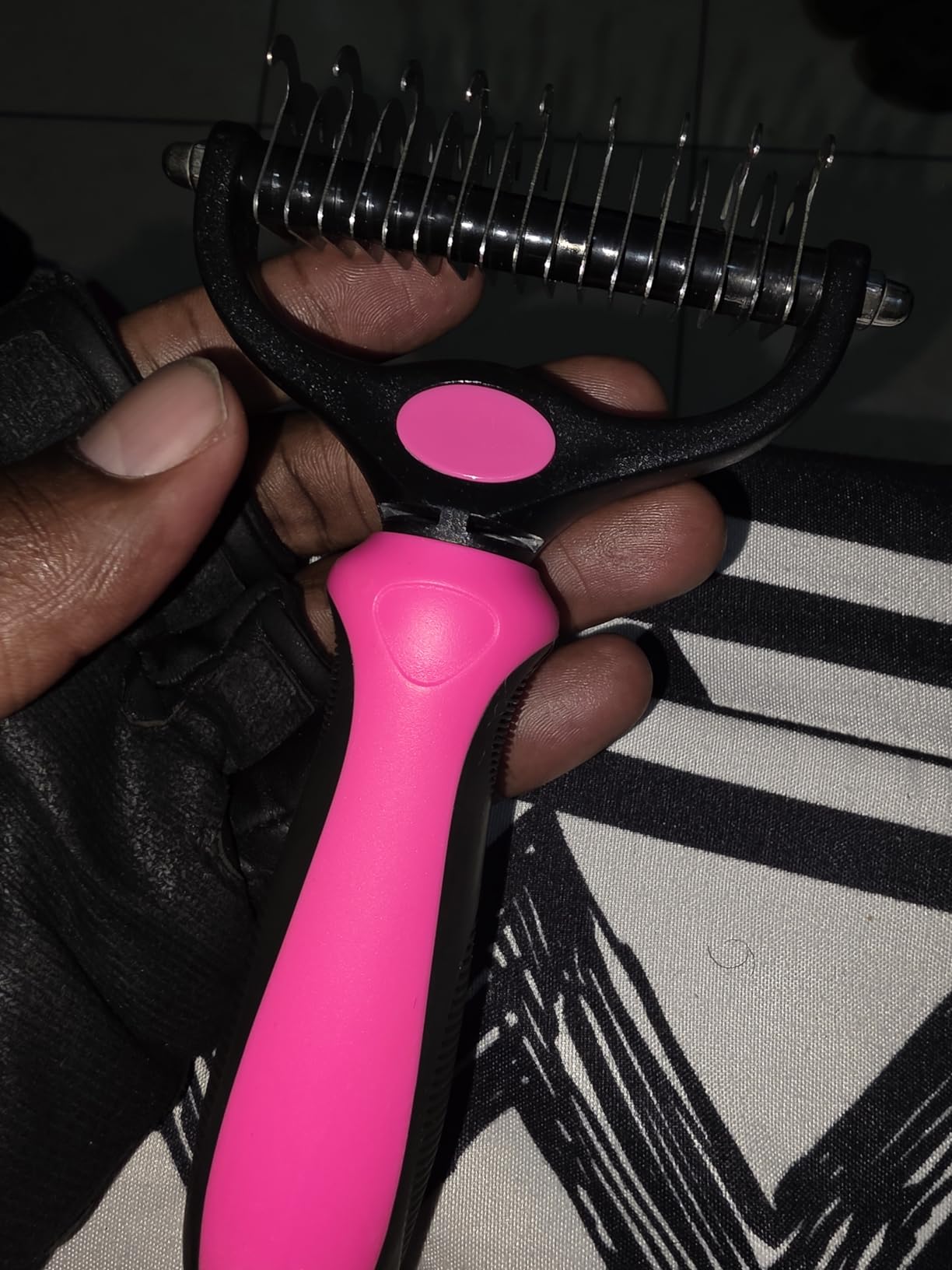 Pat Your Pet Deshedding Brush & Metal Comb Grooming Combo | Deshedding brush, metal detangling comb, long and short hair, cats and dogs, skin-friendly customer photo 1