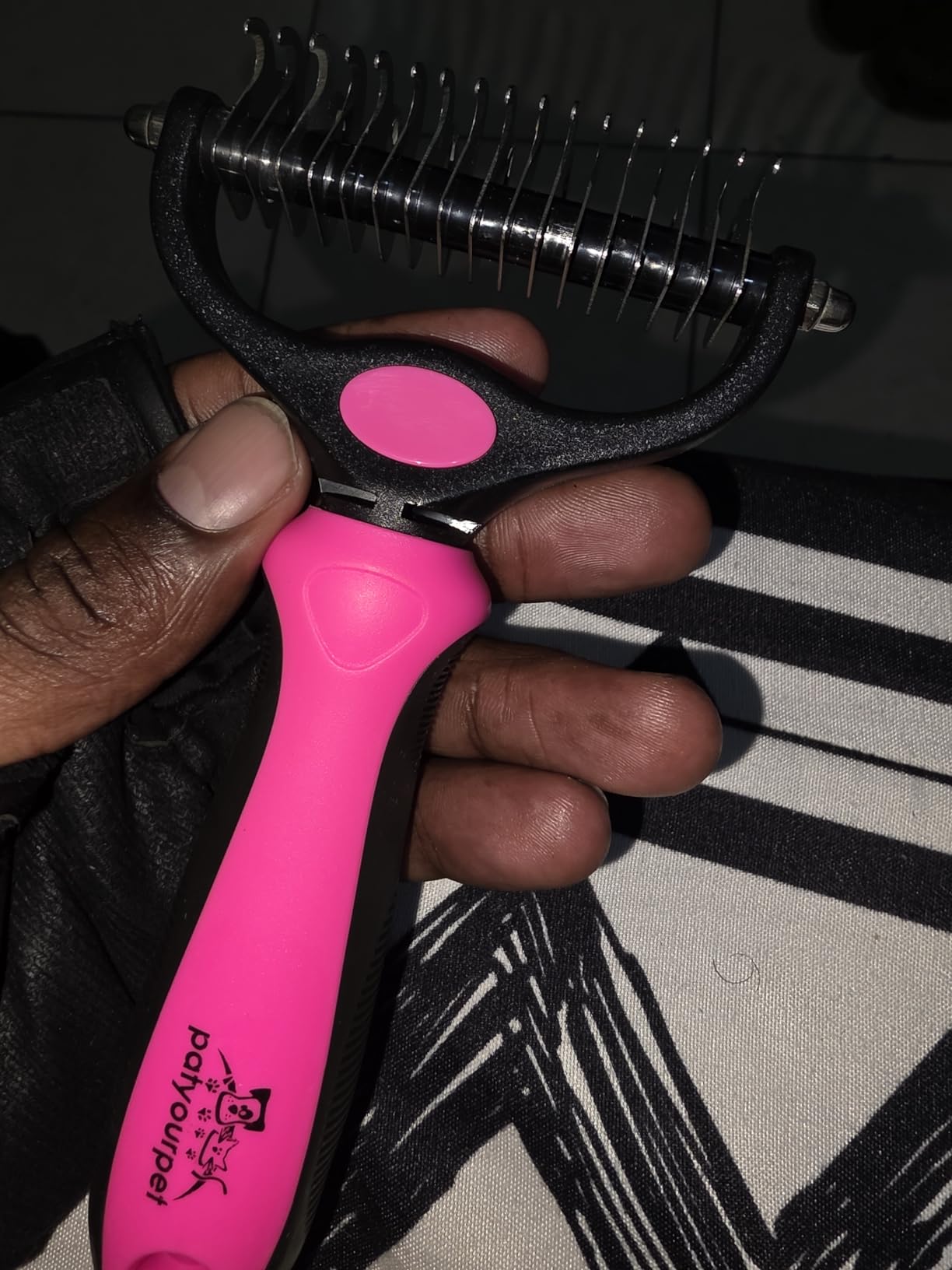 Pat Your Pet Deshedding Brush & Metal Comb Grooming Combo | Deshedding brush, metal detangling comb, long and short hair, cats and dogs, skin-friendly customer photo 2
