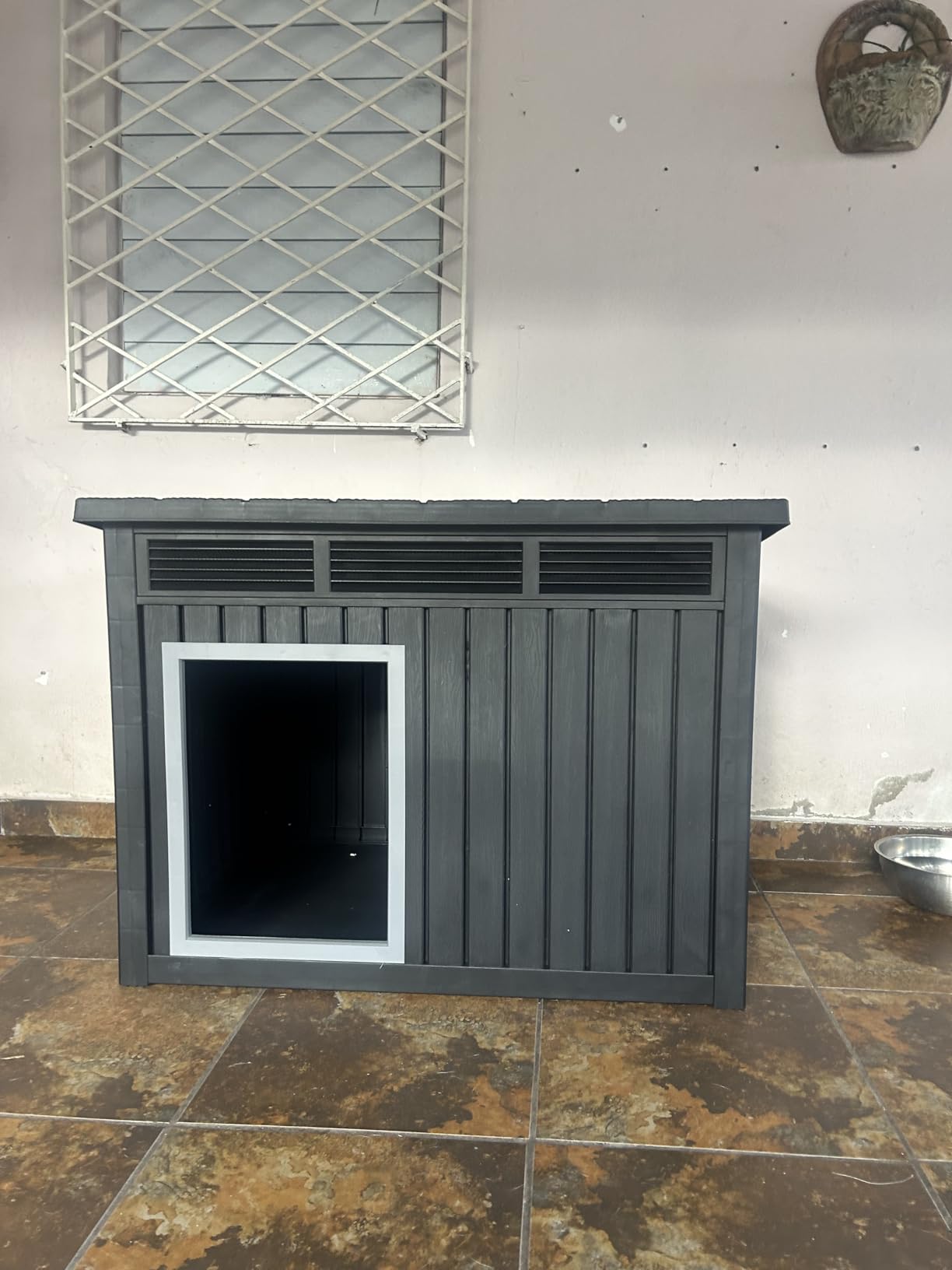 Fancyango Large Dog House for Indoor & Outdoor - Weatherproof & Removable Roof, Fits Small to Large Dogs (42.8