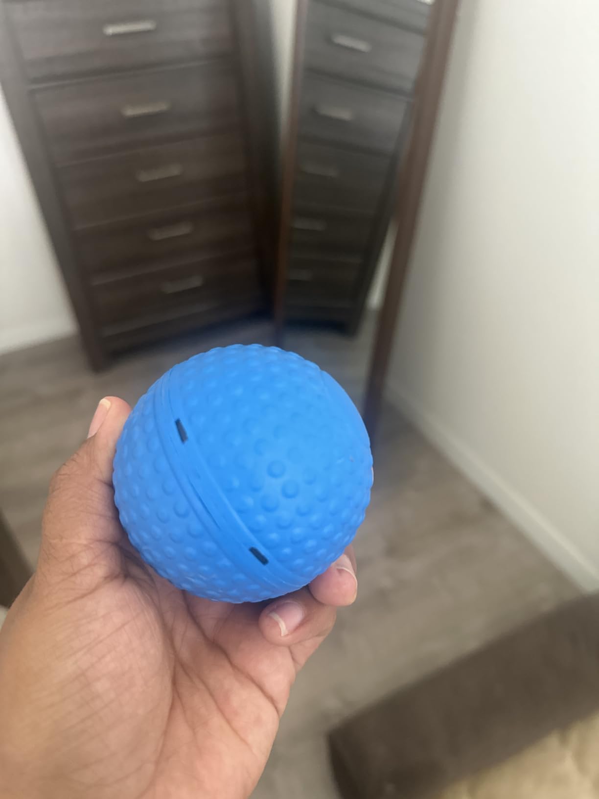 SNOYWEN Interactive Dog Toys, Automatic Moving Bouncing Rolling Ball, Food-Grade Rubber Material IPX7 Waterproof Ball for Medium, Large Dogs, 850mAh Battery Large Capacity, Type-C Rechargeable customer photo 1