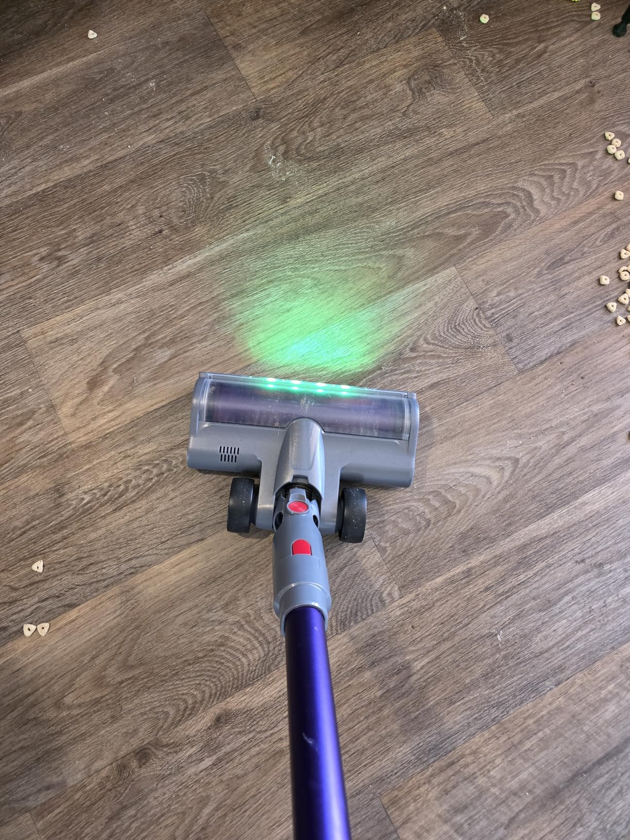 Cordless Vacuum Cleaner, 650W 55KPA 80Mins Cordless Stick Vacuum with Smart Display, 1.8L Cup, V-Shaped Anti-Tangle Brush, Wall Mount Charging, Self-Standing Vacuum Cleaners for Home, Floor, Carpet, Pet Hair customer photo 2