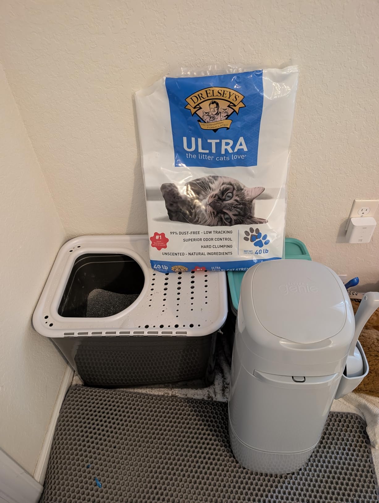 Dr. Elsey's Ultra Unscented Clumping Clay Cat Litter 18 lb Bag customer photo 2