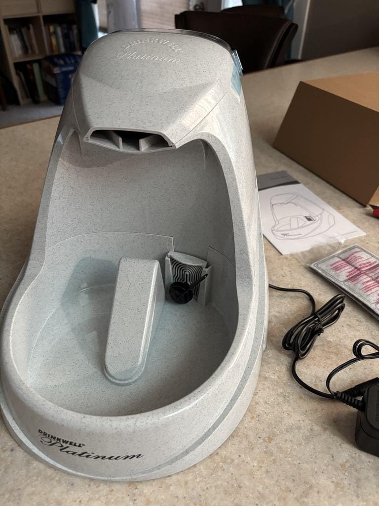 PetSafe Drinkwell Platinum Dog and Cat Water Fountain, Automatic Drinking Fountain for Pets, 168 Ounce, Grey customer photo 1