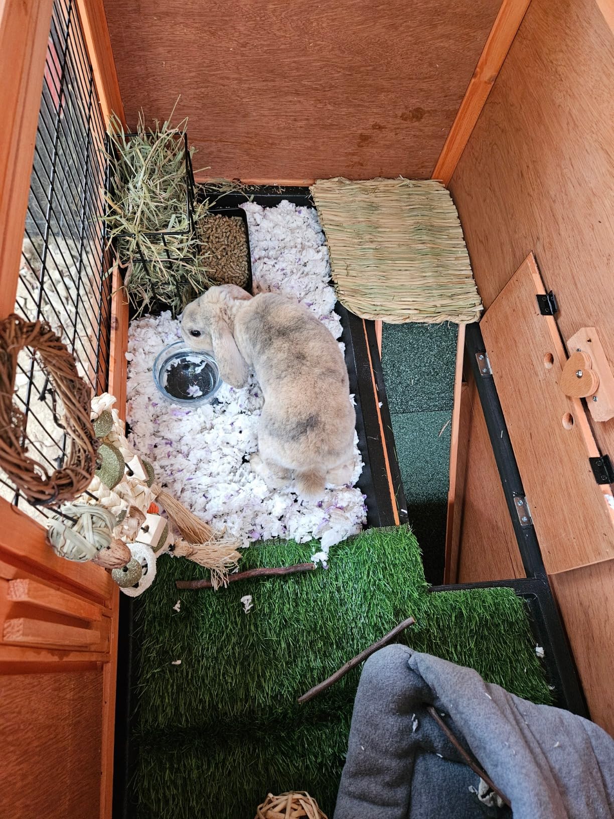 TRIXIE Natura Insulated Rabbit Hutch, 2-Story Outdoor Bunny House, Small Animal Hutch with Ramp, Removable Window Panes, Ideal Shelter for Rabbits or Guinea Pigs, Brown customer photo 2