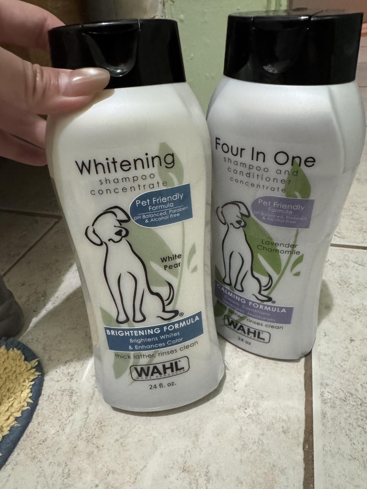Wahl USA 4-in-1 Calming Dog Shampoo with Lavender Chamomile Scent - Cleans, Conditions, Detangles, & Moisturizes - Pet Friendly Formula - 24 Oz - Model 820000A customer photo 1