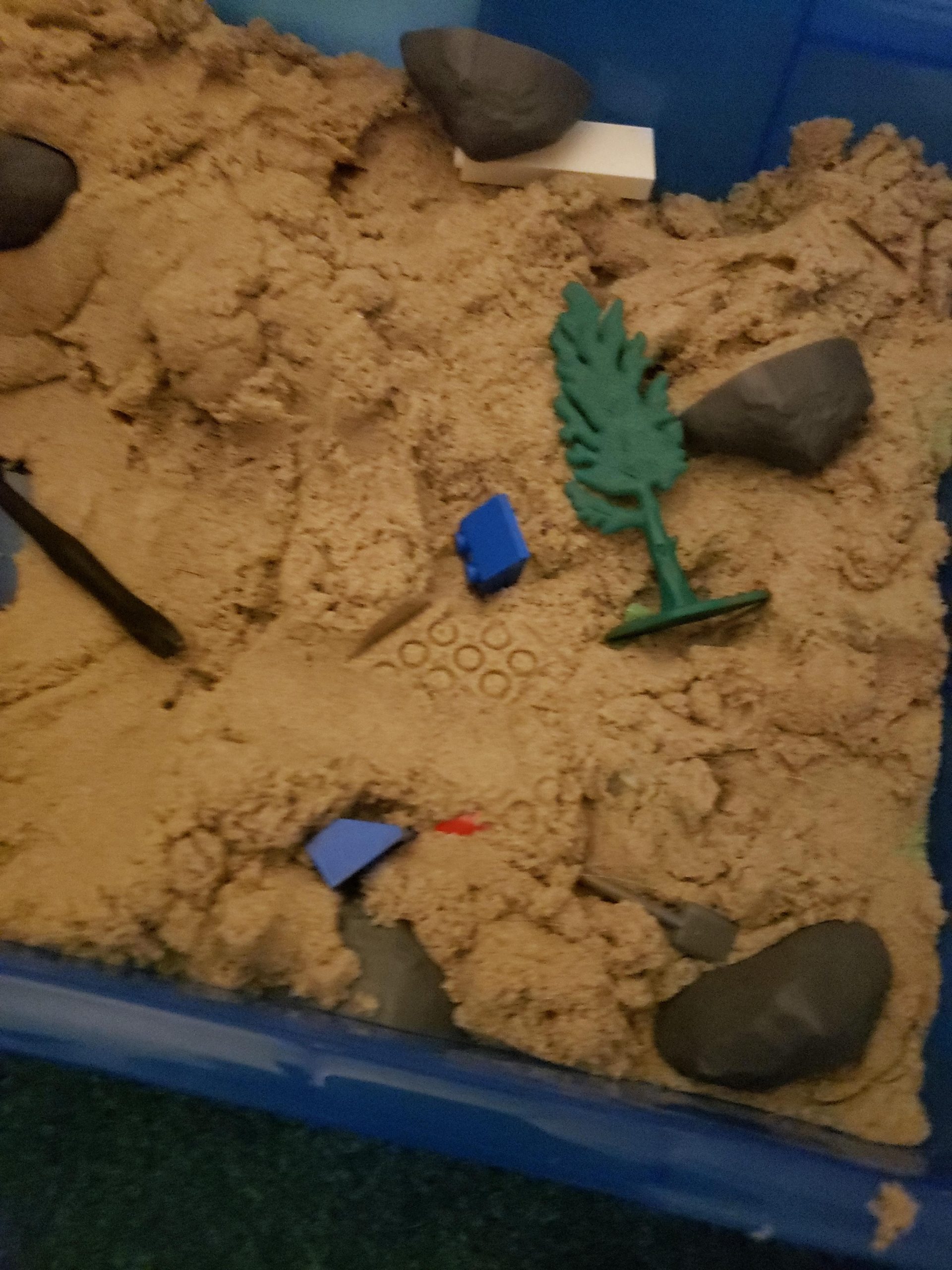 Small Portable Sand Tray with Lid customer photo 1