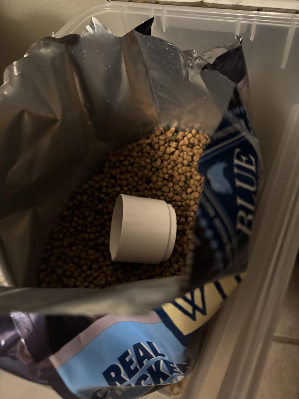Blue Buffalo Wilderness with Chicken Natural High-Protein Grain-Free Dry Food for Adult Cats, Real Chicken First, 6 lbs. customer photo 2