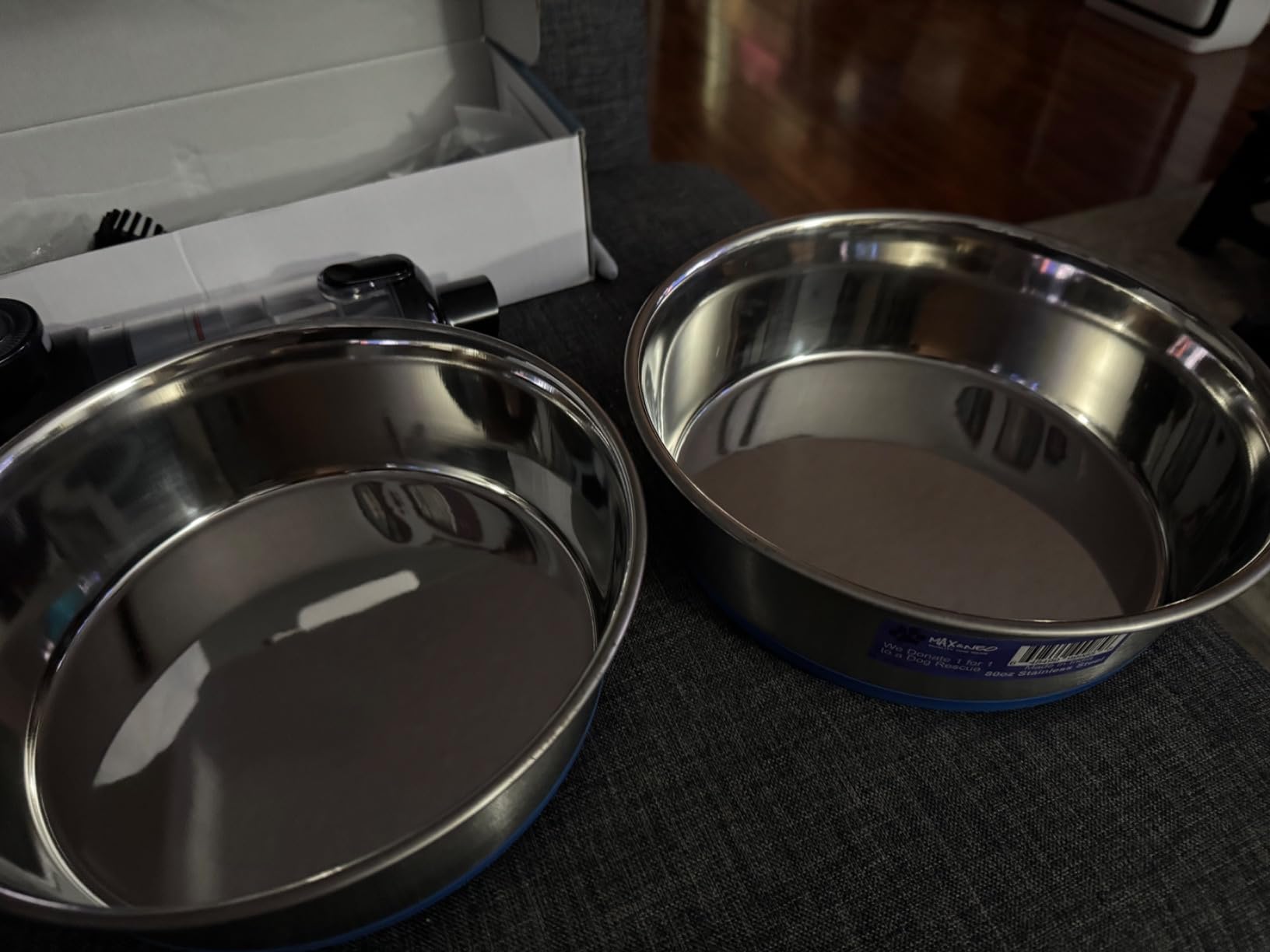 Max and Neo Heavyweight Non-Skid Rubber Bottom Stainless Steel Dog Bowl - We Donate a Bowl to a Dog Rescue For Every Bowl Sold (Large - 80oz - 9.5