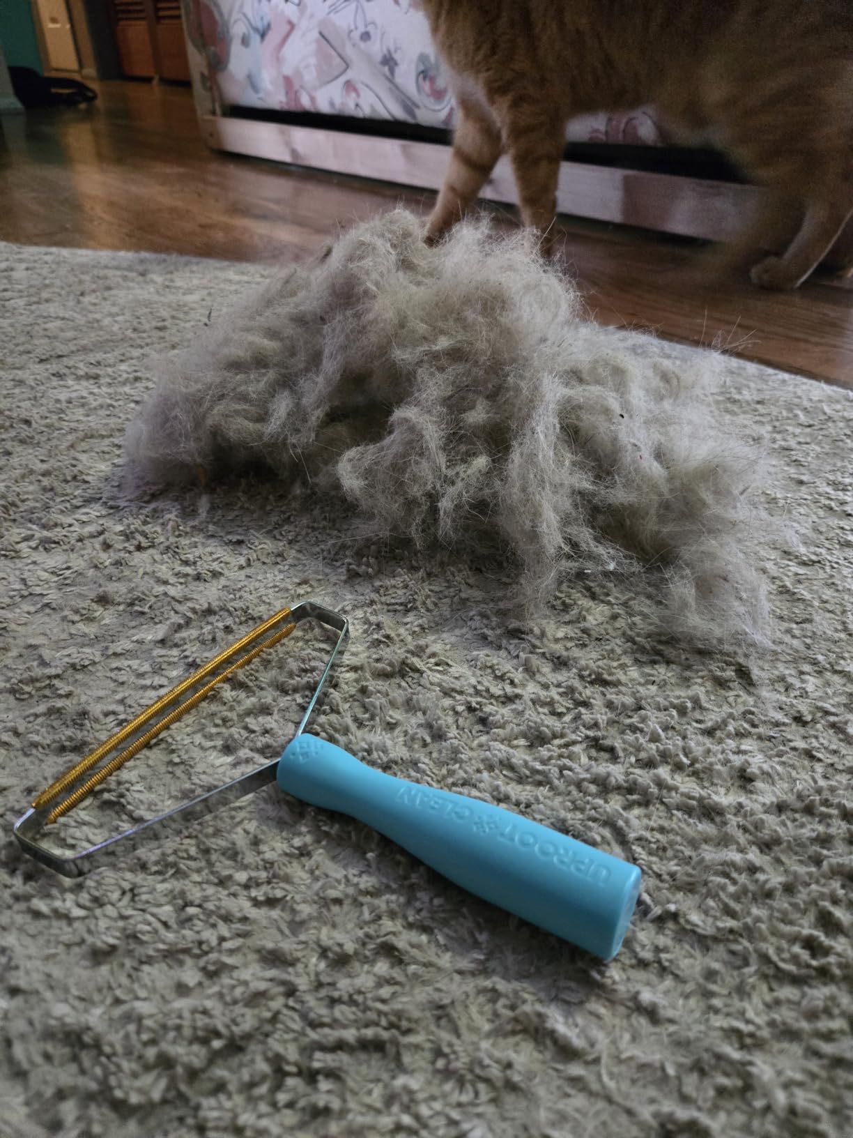 Uproot Cleaner Pro Pet Hair Removal Tool - Special Dog Hair Remover Multi Fabric Edge and Carpet Rake by Uproot Clean - Cat Fur Remover for Couch, Pet Towers, Rugs, Cat Mats and Trunks & Much More customer photo 2