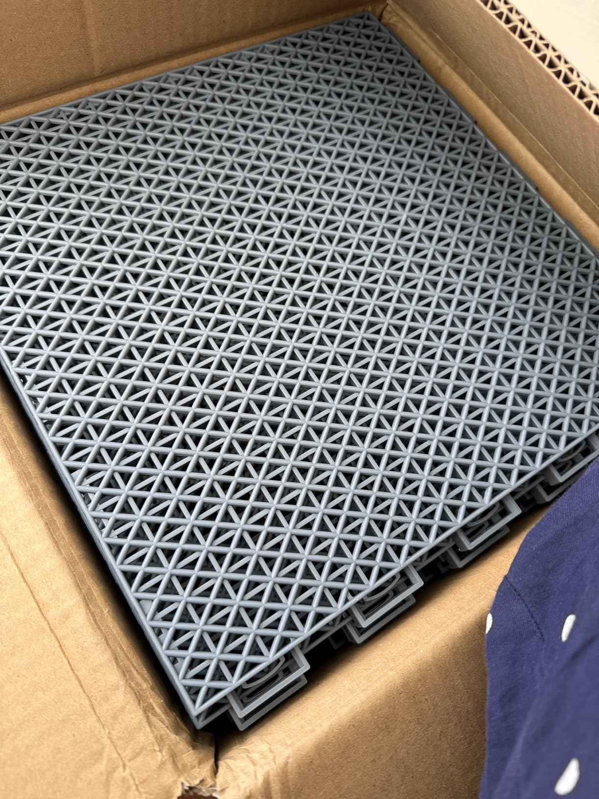 Fast-Drying Outdoor Decking for Garden, Kennel, Storage Shed, Basement, Garage, Patio, Bathroom, 10 PCS 12''x12''x0.59'' Heavy-Duty Interlocking Decking Tiles, Maximum Bearing Capacity up to 6613 LBs customer photo 2