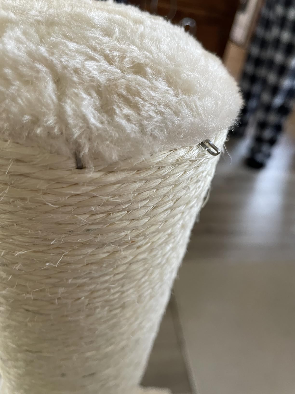 Karolpar 34inch Cat Scratching Post with Natural Sisal Rope 4.3Inch Large Diameter Scratcher Post Tree for Indoor Cats Beige customer photo 2