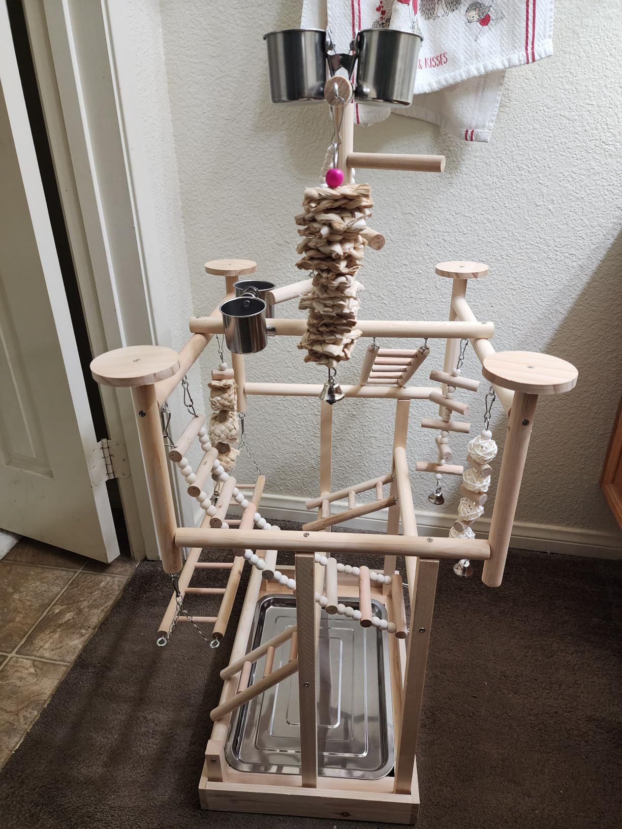 LIMIO Bird Playground - Natural Wood Parrot Playstand with Perches, Bird Play Gym & Accessories, Removable Tray & 4 Stainless Steel Cups customer photo 2