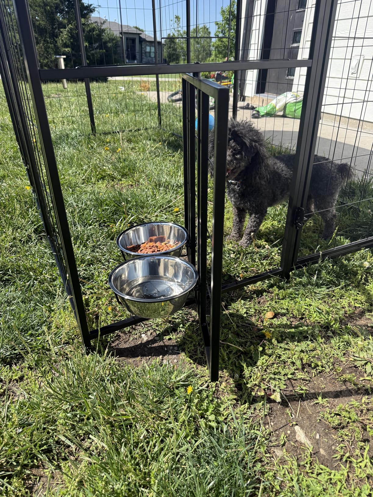ROOMTEC Large Dog Kennel Outdoor Pet Pens Dogs Run Enclosure Animal Hutch Metal Coop Fence with Roof Cover (4'L x 4'W x 4.25'H) customer photo 1