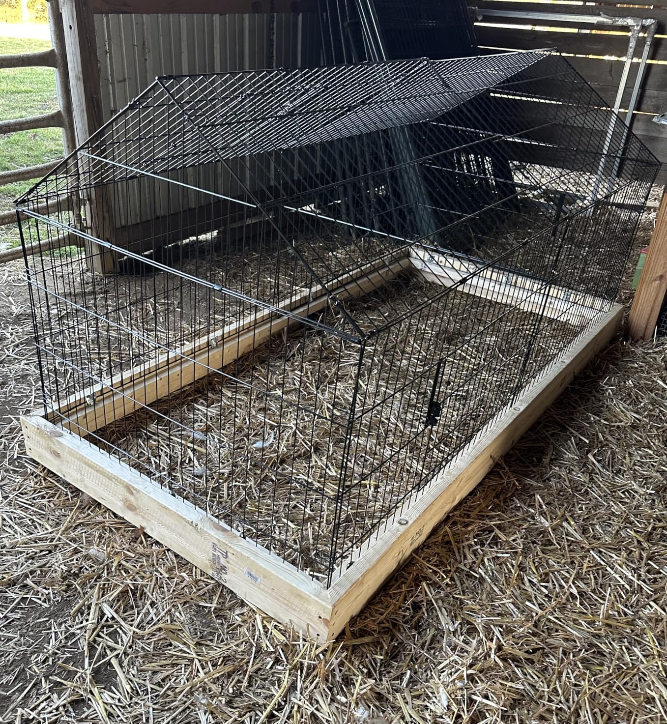 NUGRIART Metal Chicken Coop 83