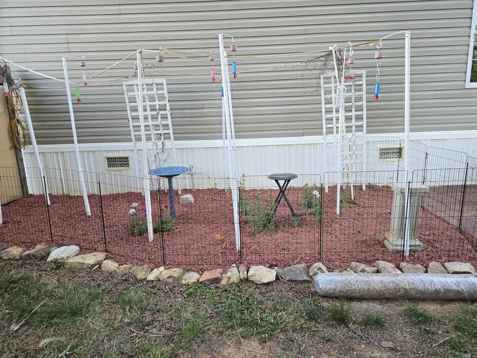 10 Panels Garden Fencing Animal Barrier, 33 in(H) X 24 ft(L) Dog Fence Outdoor for Yard Rustproof No Dig Decorative Tall Garden Fence Metal Wire Panel Border customer photo 1