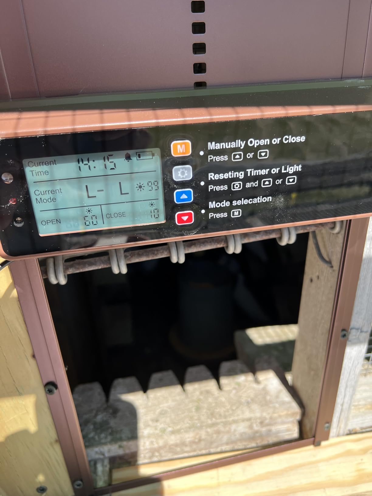Automatic Chicken Coop Door Solar Powered, LCD Display Automatic Chicken Door with Timer & Light Sensor Mix 4Modes, Aluminum Alloy Chicken Door, Range 20M Remote Control Solar Chicken Coop Door customer photo 2