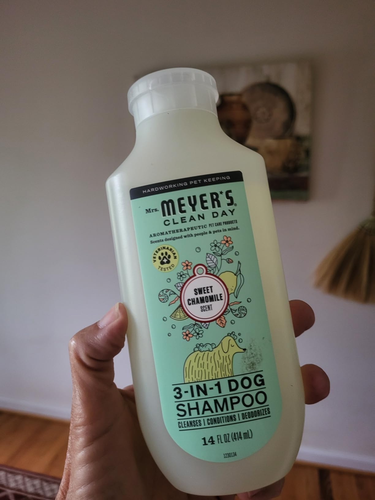 MRS. MEYER'S Clean Day 3 in 1 Dog Shampoo, White Peach Scent, 14oz customer photo 2