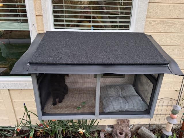 beeNbkks Bug Proof Cat Catio, Window Cat House with Metal Mesh, Outdoor Enclosure for Indoor Pets, Expandable Wooden Perch, Safe Comfortable Haven for Pets, Keep Bugs Insects Out customer photo 2