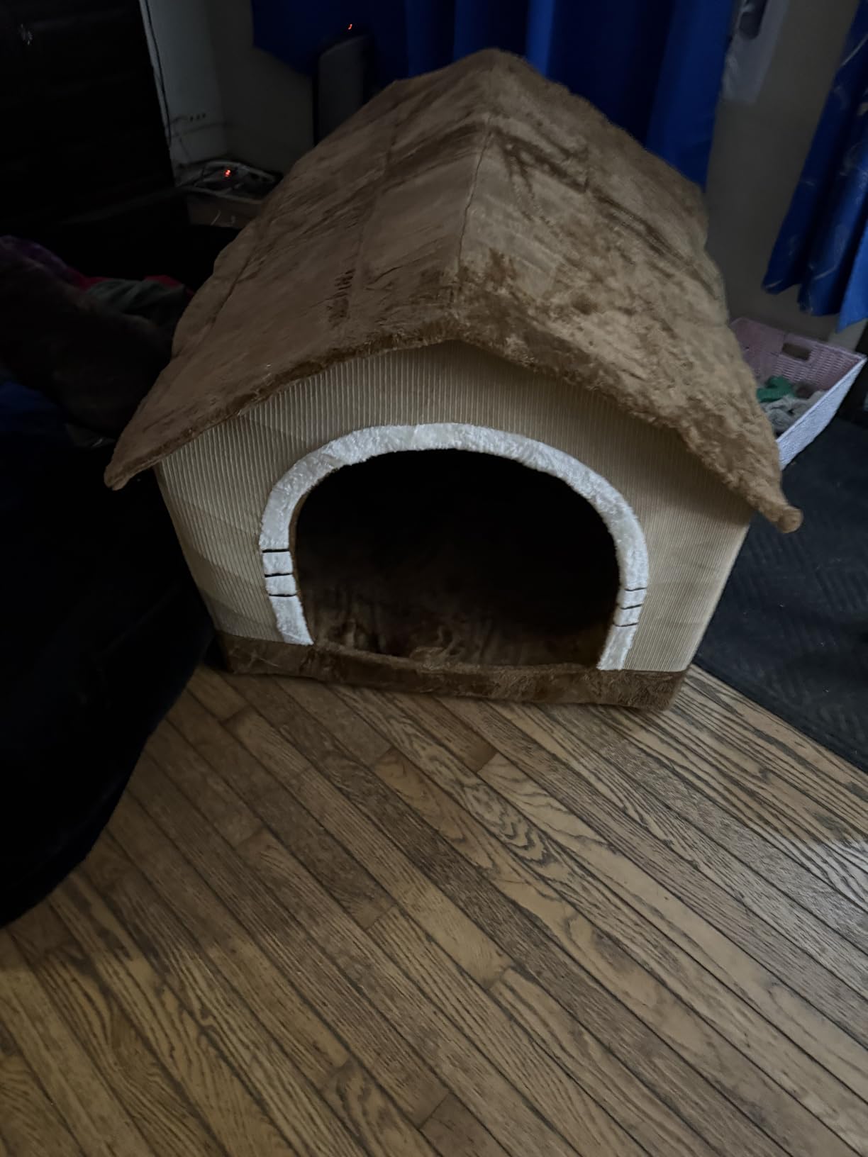 Jiupety Indoor Dog House with Frame, Large Dog Cave Bed, Insulated Cozy, Suitable for 50-90 lb, Jumbo (38