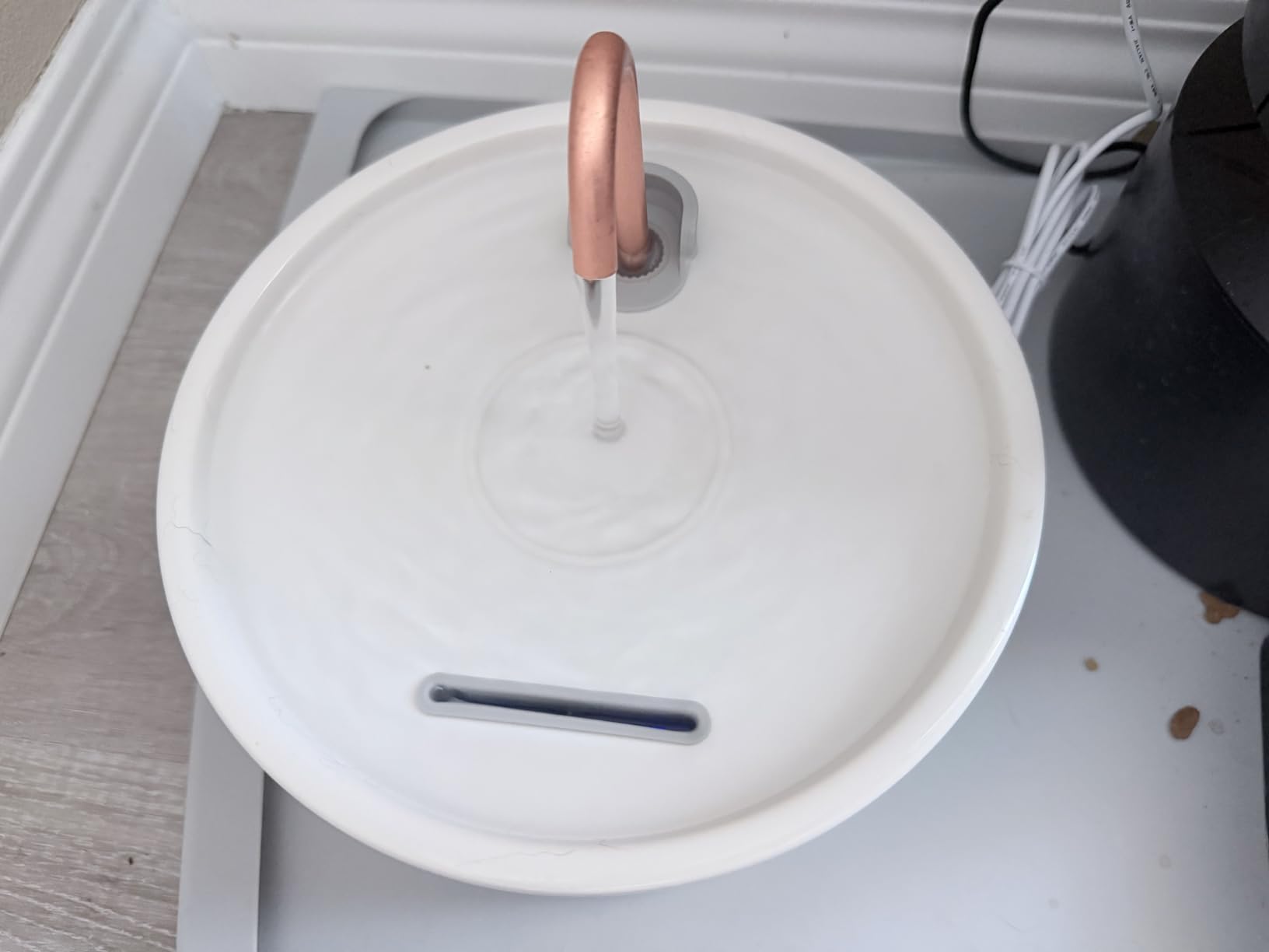 MISFANS Ceramic Cat Water Fountain - 2.1L/71oz - All-Ceramic Body & Pure Copper Water Spout customer photo 2
