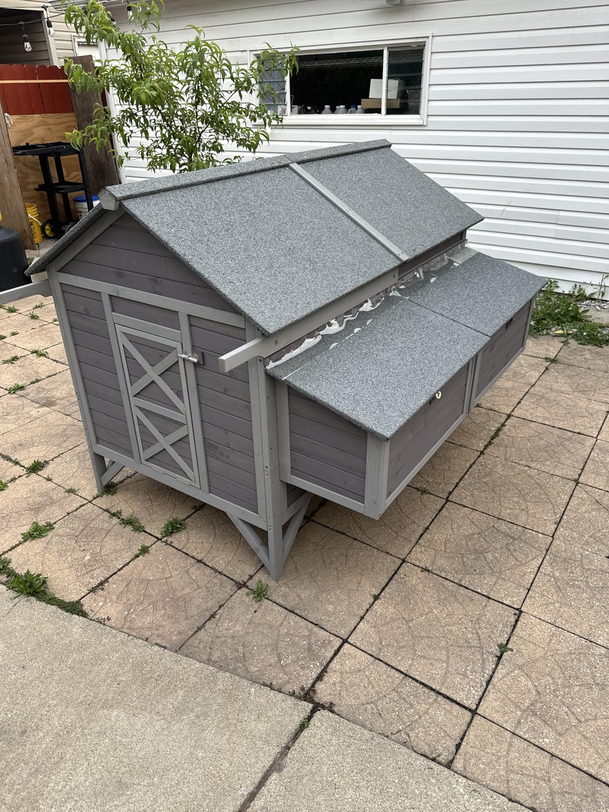 GUTINNEEN Large Chicken Coop on Wheels Mobile Wooden Hen House Weatherproof Duck Poultry Cage 67.3