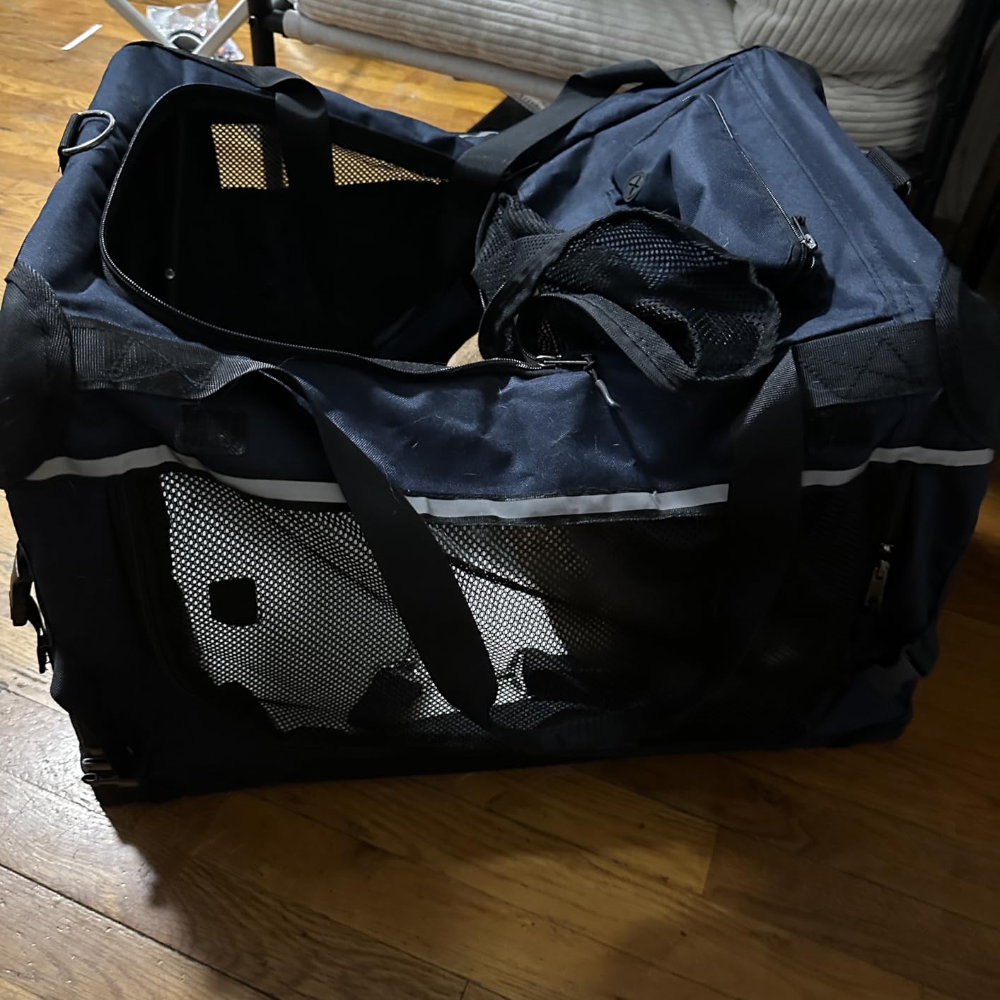 PEGIC 24-inch Rolling Extra Large Cat Carrier with Wheels | Spacious Travel Solution for Large Cats & Two Kittens, Reinforced Non-Sagging Base, For Car Rides & Vet Visits customer photo 2