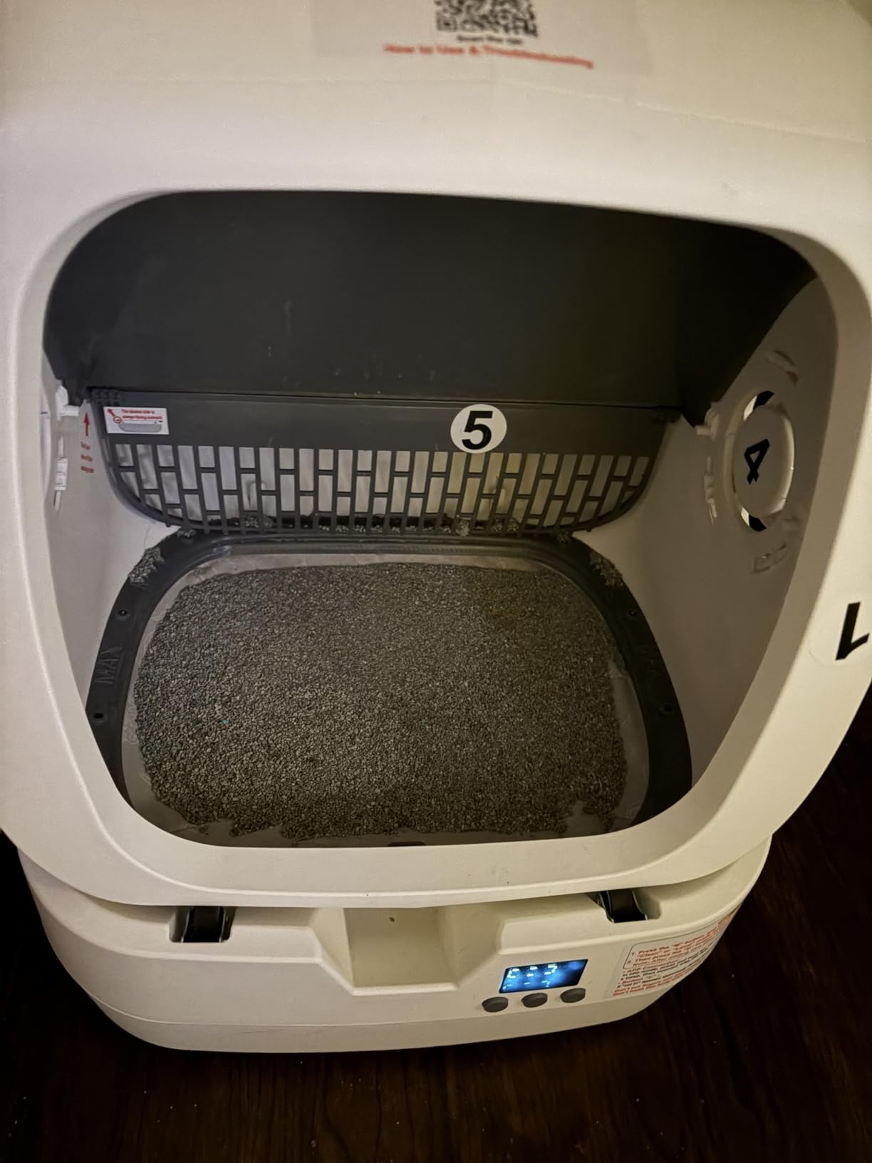 Mintakawa Automatic Cat Litter Box Self Cleaning - APP Control and Weight Monitoring - Ultra-Quiet, Suitable for Medium Cats and Kittens, Safe Anti-Pinch Litter Box (Assembly Required) - White customer photo 1