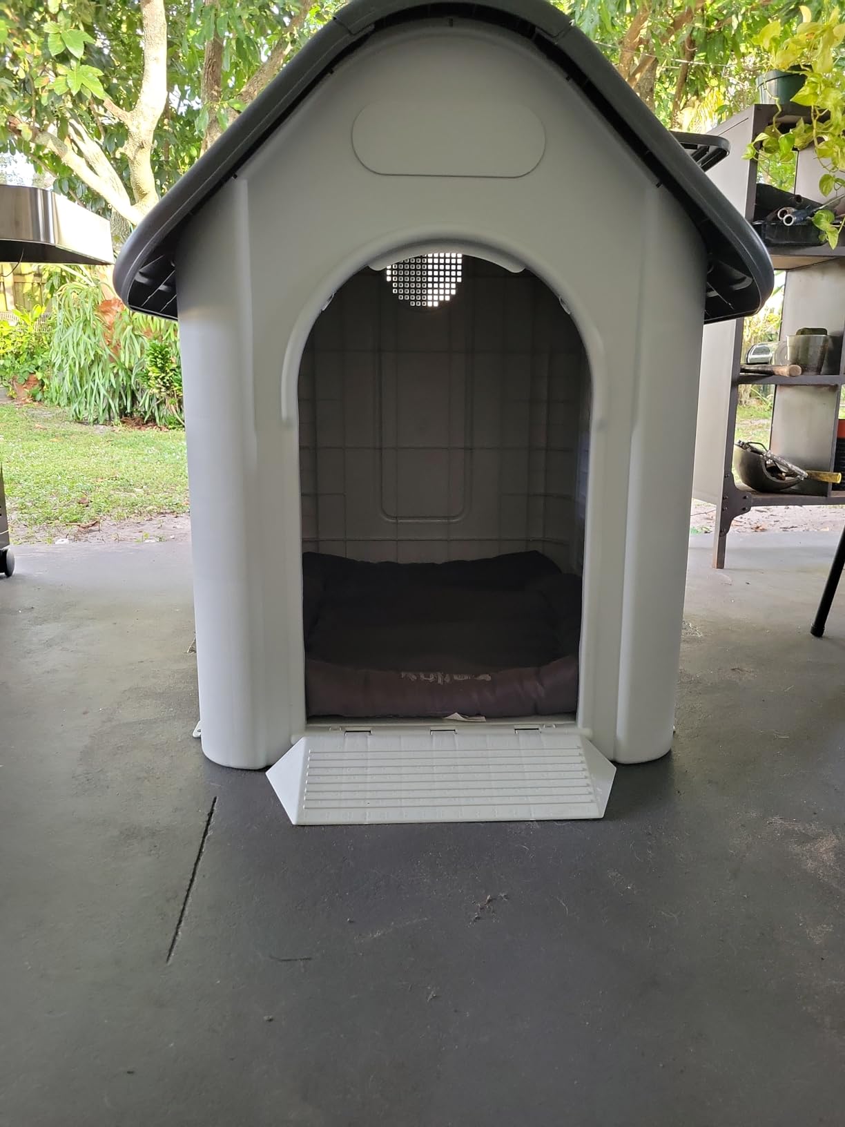 YITAHOME Dog House Outdoor Plastic Doghouse Water Resistant Pet House with Adjustable Skylight and Elevated Base for Small, Medium, and Large Dogs customer photo 2
