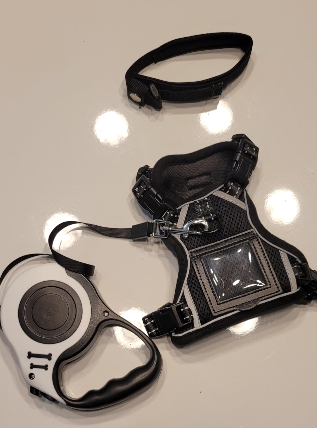 Luxelle Escape-Proof Cat Harness and Leash Set - Adjustable No Pull Soft Vest with 360° Reflective Straps, Built-in Pocket & Wrist Strap, Breathable Mesh Outdoor Harness for Cats & Kittens customer photo 2
