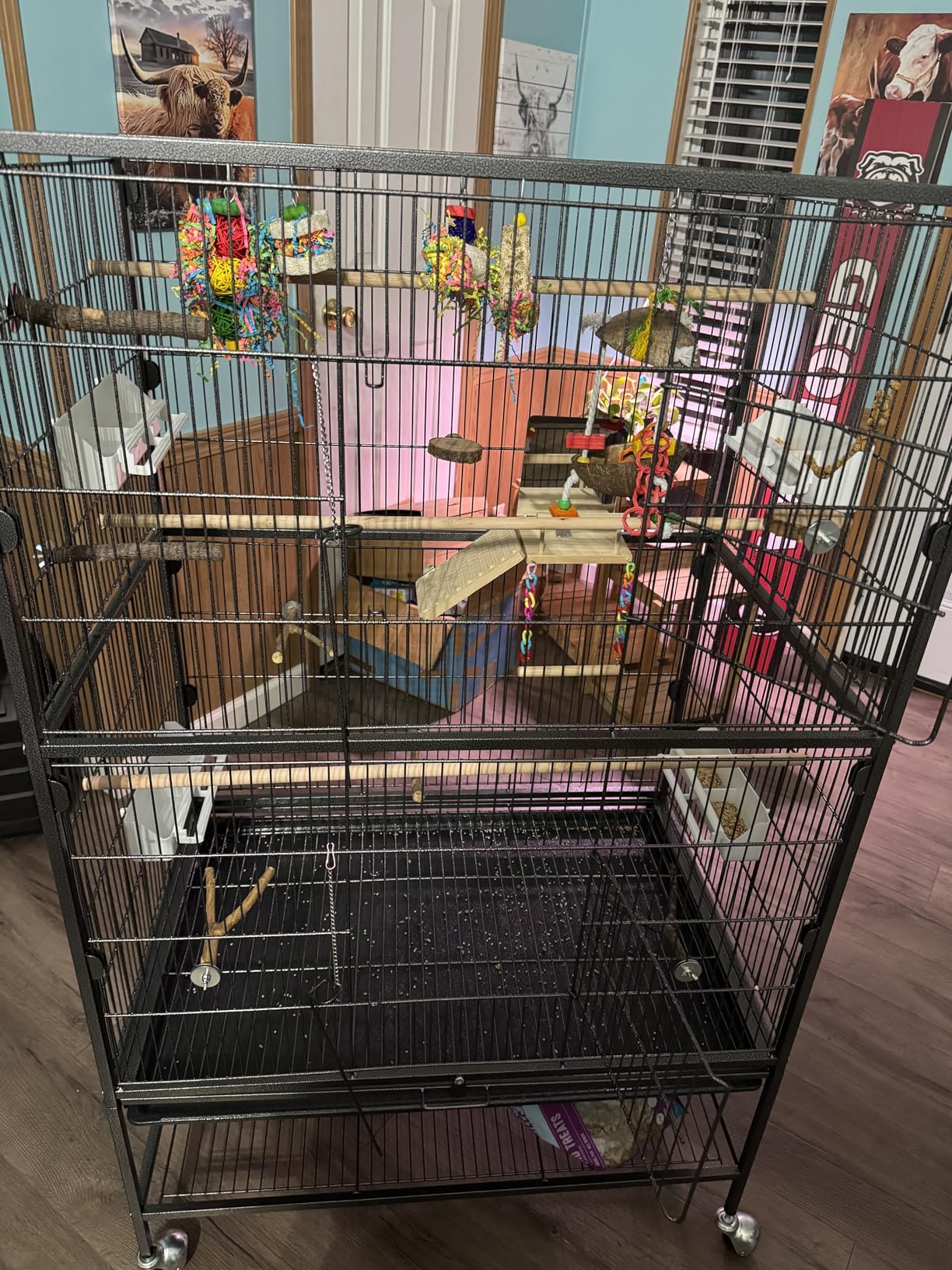 VEVOR Bird Cage, 31.5 x 20.5 x 52 inch, Flat Top, Wrought Iron Bird Flight Cage with Perches, Slide-Out Tray and Plastic Feeders, Casters, for Parrot, Blue Tit, Cockatiel, Canary, and Monk Parakeet customer photo 2